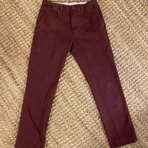 J.Crews Mens Broken in Chino in Urban Slim fit